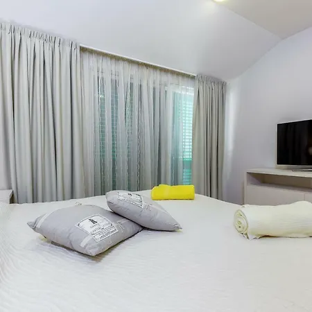 Villa Ray *