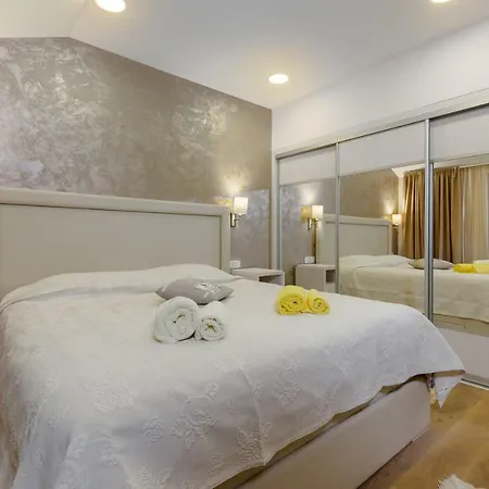 Villa Ray *